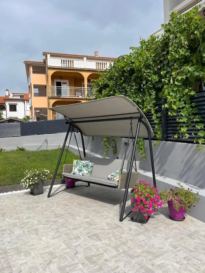 Helamoni, New 5 Star 2 Person Apartment With Pool Malinska 0*,  Croatia